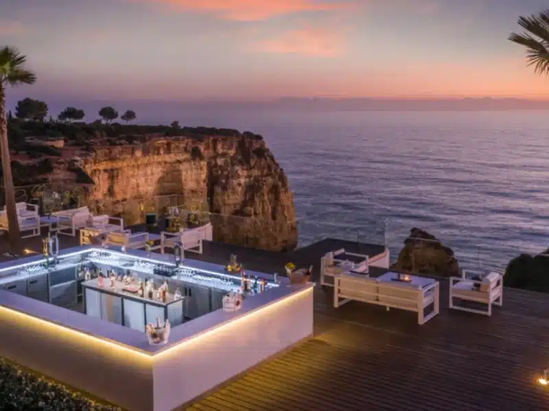 Carveiro Tivoli resort sky bar