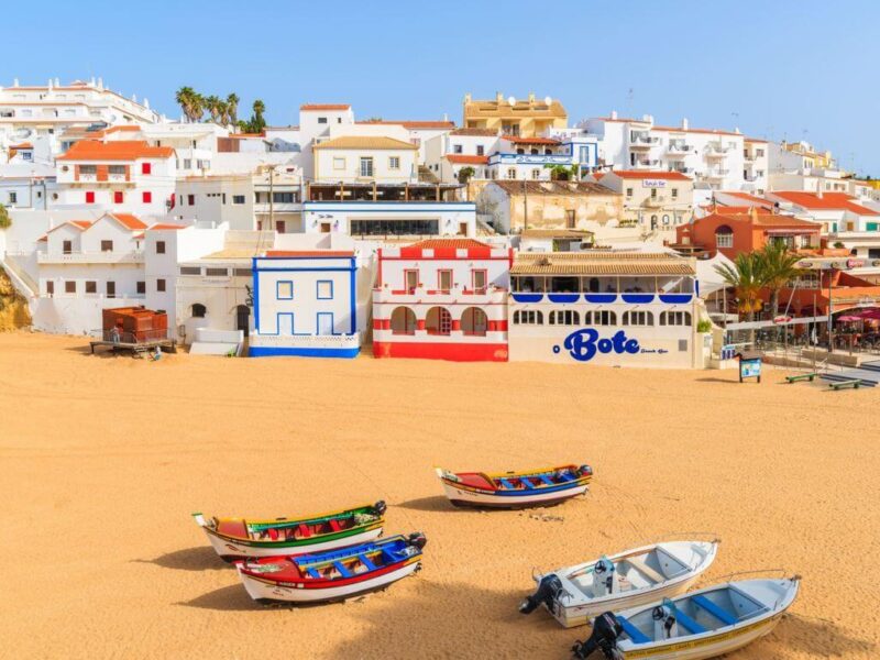 Carveiro beach town